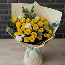 Букет цветов из:  Розы в Циолковском