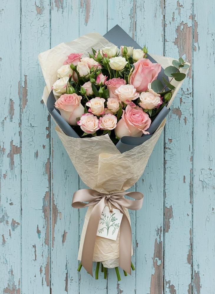 Букет цветов из: Розы в Циолковском