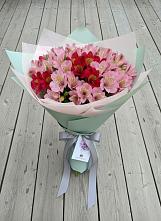Букет цветов из:  Альстромерии в Циолковском