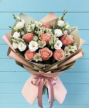 Букет цветов из:  Розы, Альстромерии и Лизиантусы в Циолковском