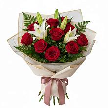 Букет цветов из:  Лилии и Розы в Циолковском