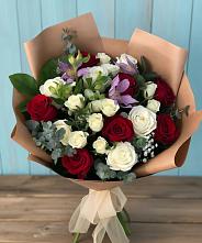 Букет цветов из:  Розы и Альстромерии в Циолковском