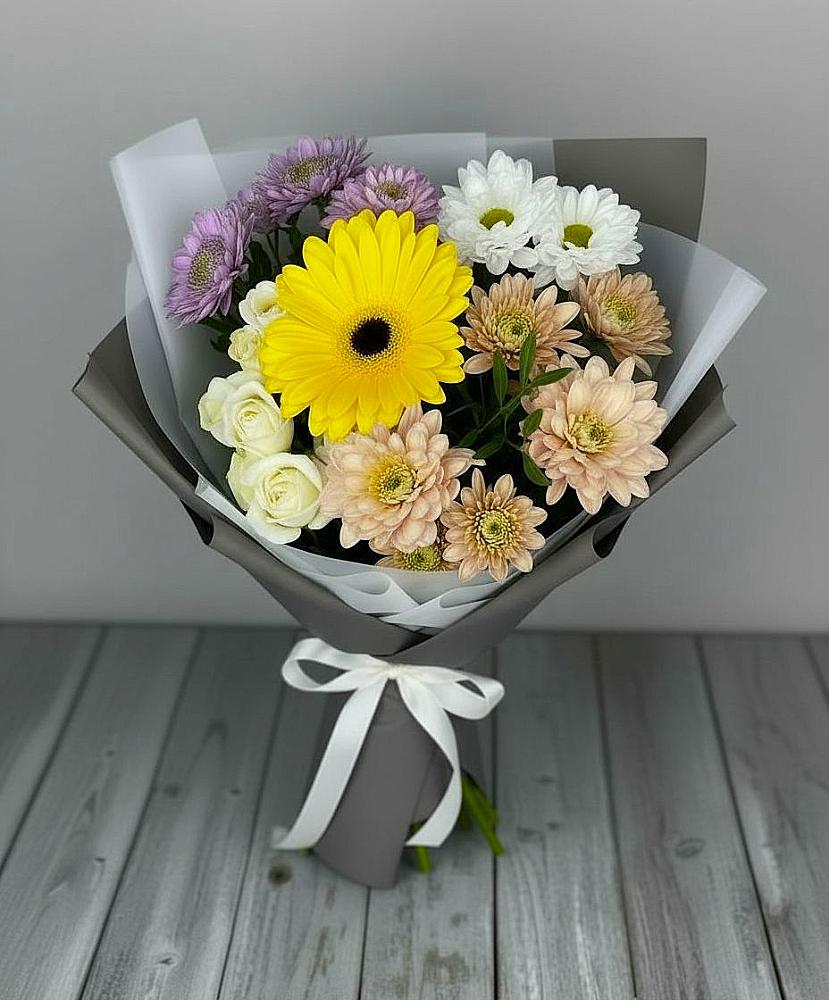 Букет цветов из: Розы, Герберы и Хризантемы в Циолковском