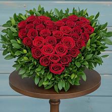 Цветочная композиция из Розы в виде сердца в Циолковском