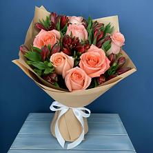 Букет цветов из:  Розы и Альстромерии в Циолковском