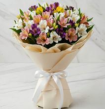 Букет цветов из:  Альстромерии в Циолковском