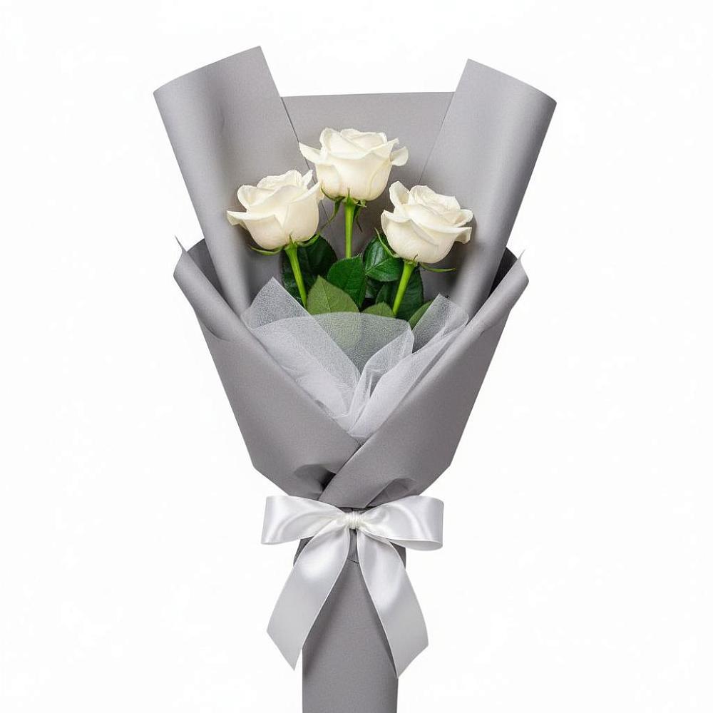 Букет 3 белые розы в Циолковском