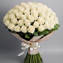 Букет 101 беля роза Белоснежка в Циолковском