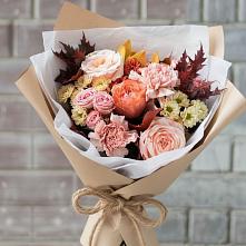 Букет цветов из:  Гвоздики, Хризантемы и Розы в Циолковском