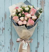 Букет цветов из:  Розы #REPLACE_PRED# Циолковском