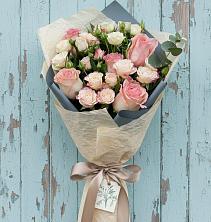 Букет цветов из:  Розы в Циолковском