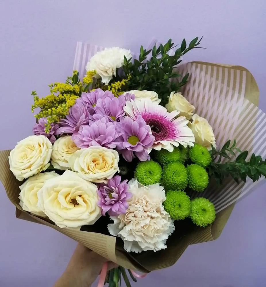 Букет цветов из: Хризантемы, Розы, Гвоздики и Герберы в Циолковском