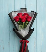 Букет цветов из:  Розы в Циолковском