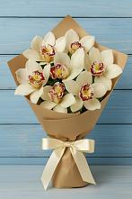 Букет цветов из:  Орхидеи и Розы в Циолковском