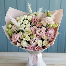 Букет цветов из:  Альстромерии и Розы в Циолковском