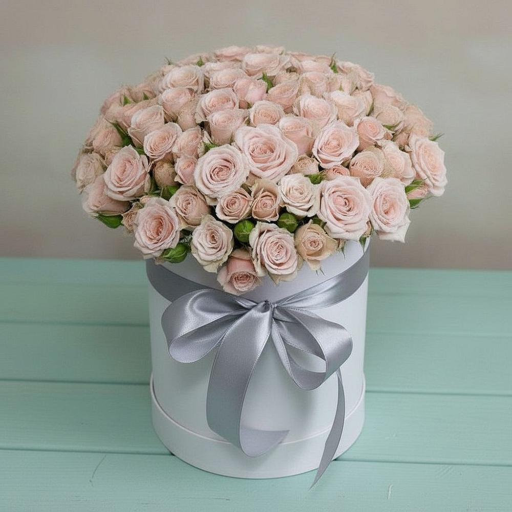 Цветочная композиция из Розы в шляпной коробке в Циолковском